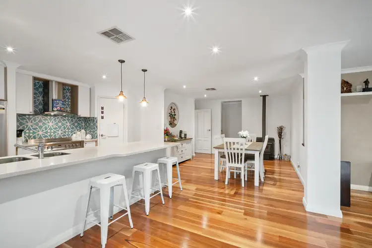 7 Breckler Drive, Mundaring WA 6073