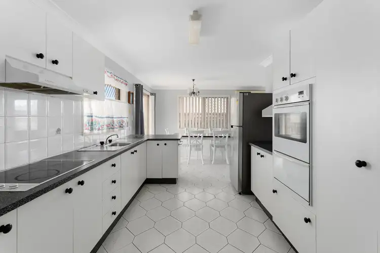 Sixth view of Homely house listing, 33 Crestview Avenue, Gatton QLD 4343