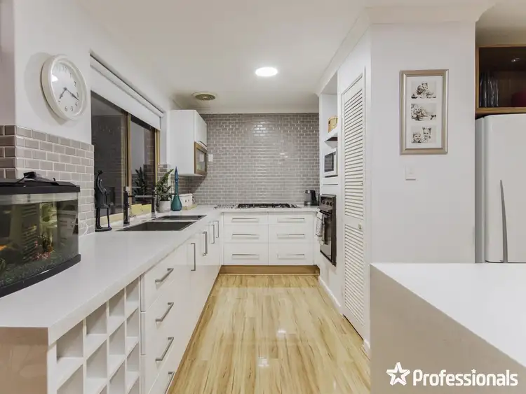 Second view of Homely house listing, 10 Britannia Place, Port Kennedy WA 6172