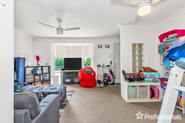 Second view of Homely house listing, 7 Skipjack Way, Warnbro WA 6169