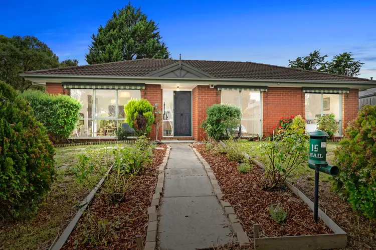 15 Adrian Place, Rowville VIC 3178