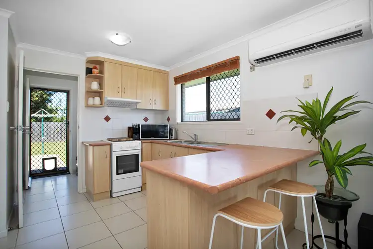 2/15 Napier Street, South Mackay QLD 4740