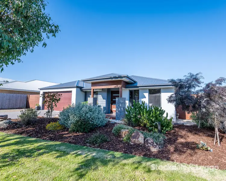 32 Surrey Place, Inverloch VIC 3996