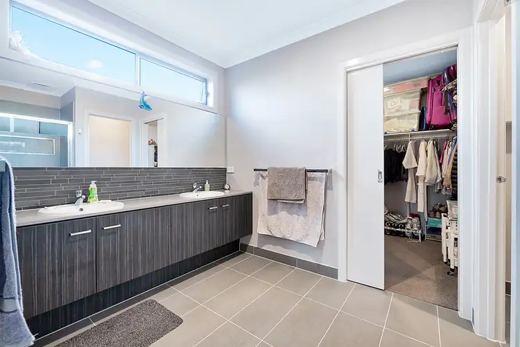 Fourth view of Homely house listing, 14 Burford Way, Cranbourne North VIC 3977