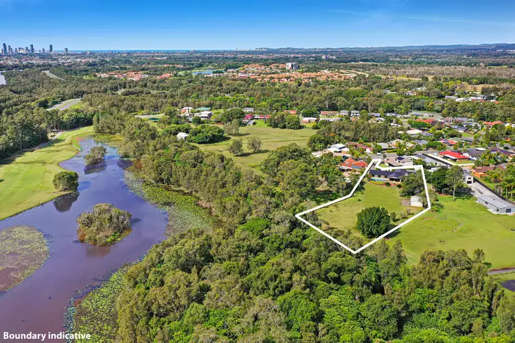 18 Davidson Place, Carrara QLD 4211
