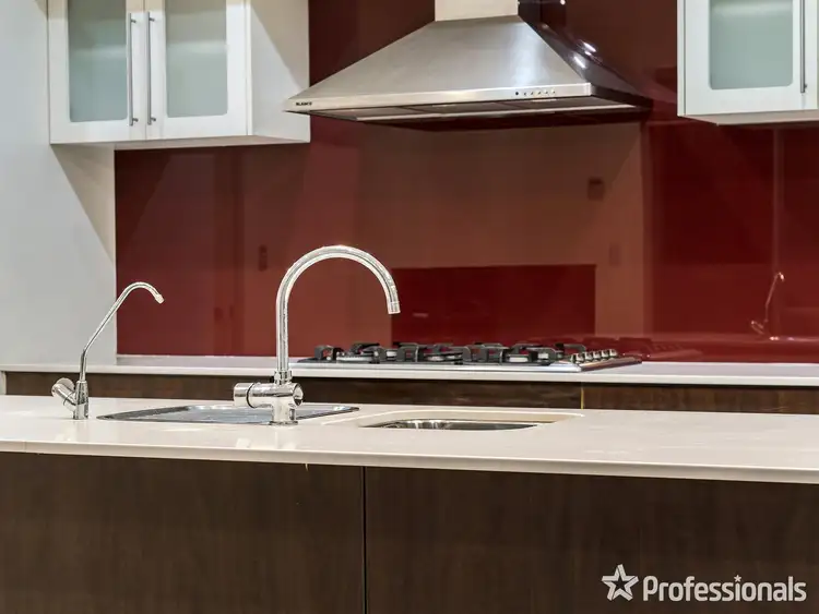 Sixth view of Homely house listing, 18 Valour Bend, Baldivis WA 6171