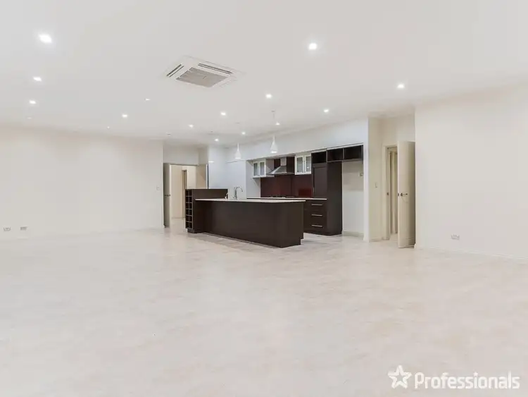 Seventh view of Homely house listing, 18 Valour Bend, Baldivis WA 6171