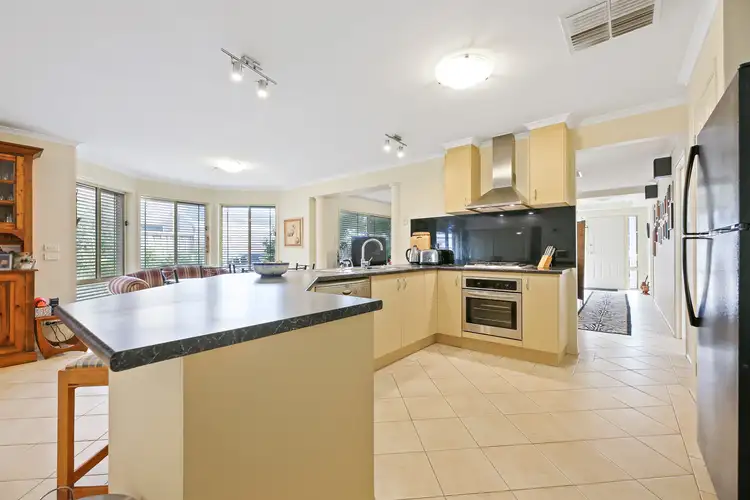 Sixth view of Homely house listing, 2 Oakland Drive, Hampton Park VIC 3976