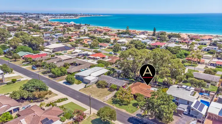 18 Perseus Road, Silver Sands WA 6210