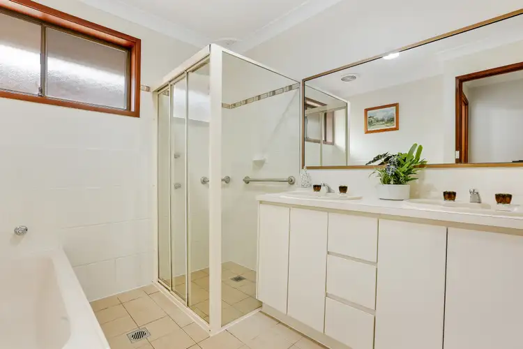 Fifth view of Homely house listing, 2 Ballantine Place, Horsley NSW 2530