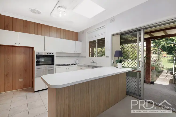 Second view of Homely house listing, 6 Winston Place, Sylvania NSW 2224