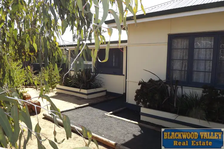 42 Abel Street, Boyup Brook WA 6244