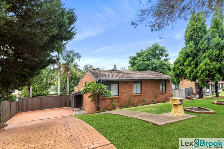 17 Lightwood St, Ambarvale NSW 2560