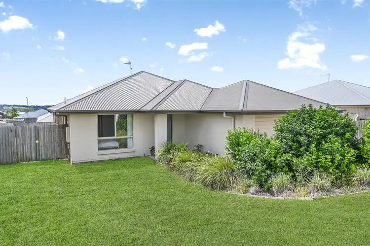 18 Mansell Boulevard, Cotswold Hills QLD 4350