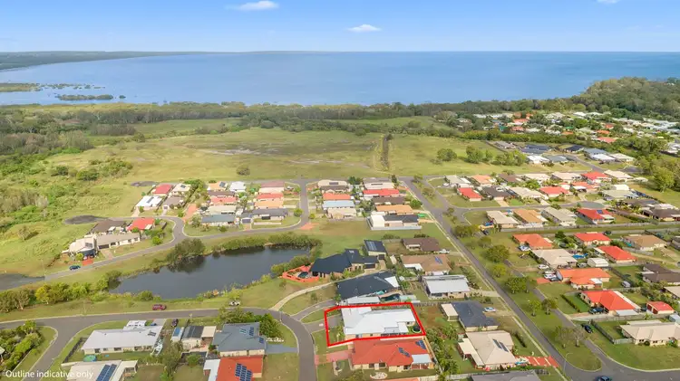 Second view of Homely house listing, 32 Anchorage Circuit, Point Vernon QLD 4655