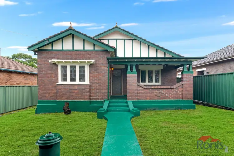 32 Cambridge Ave, Bankstown NSW 2200