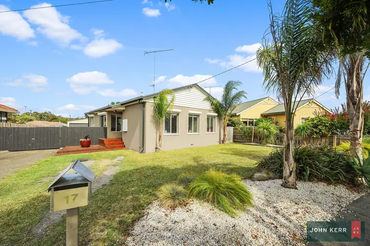 17 Tresswell Avenue, Newborough VIC 3825