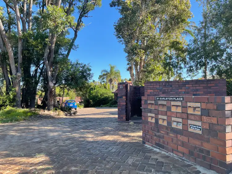 3/21 Earlston Place, Booragoon WA 6154