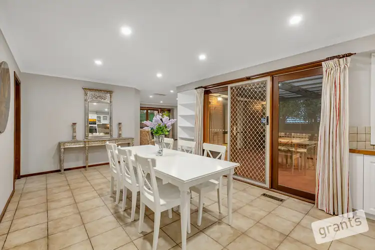Fifth view of Homely house listing, 6 Callistemon Cres, Narre Warren VIC 3805