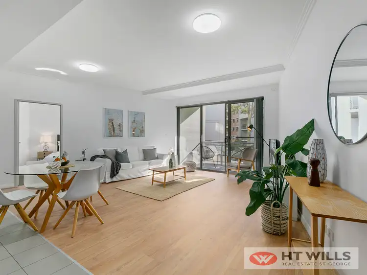 202/106 Queens Road, Hurstville NSW 2220