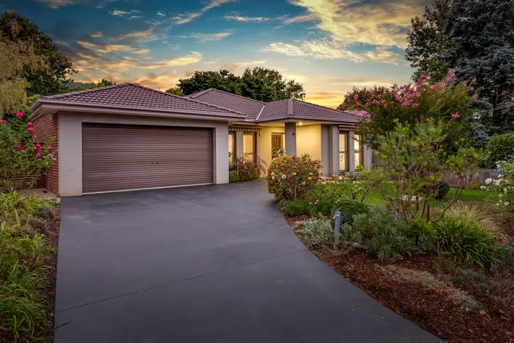 14 Dorothy Grove, Ferntree Gully VIC 3156