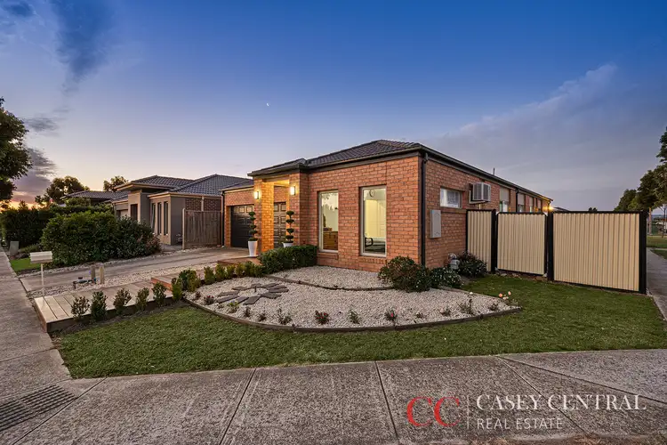 62 Chantenay Parade, Cranbourne North VIC 3977
