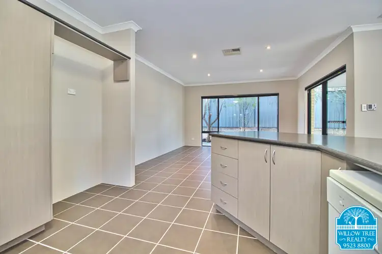 Seventh view of Homely house listing, 8 Larrimah Bend, Baldivis WA 6171