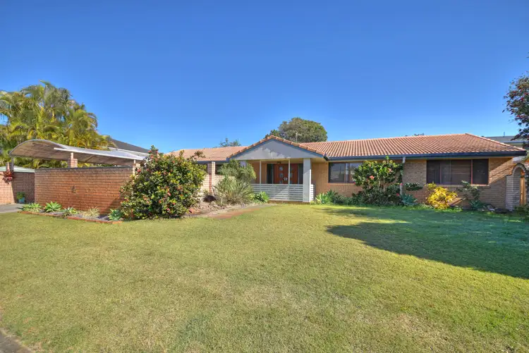 Second view of Homely house listing, 4 La France Court, Mermaid Waters QLD 4218
