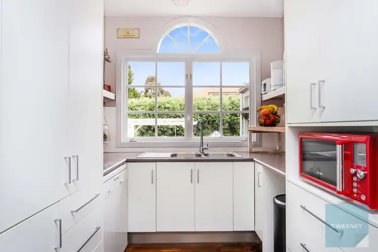 Sixth view of Homely house listing, 5 Dartmouth Court, Caroline Springs VIC 3023
