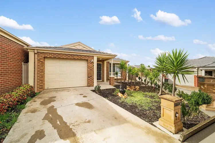 6 Rosewood Mews, Golden Square VIC 3555