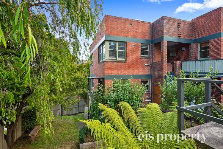 2/274 Bathurst Street