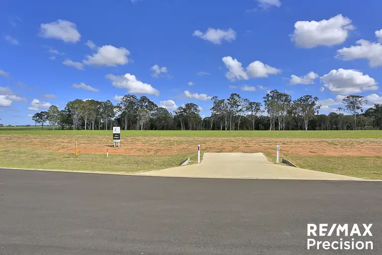 7 James Henderson Way, Gooburrum QLD 4670