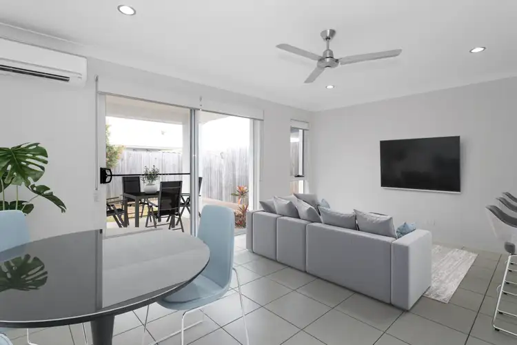 Fourth view of Homely unit listing, 2/68A Makybe Diva Drive, Ooralea QLD 4740