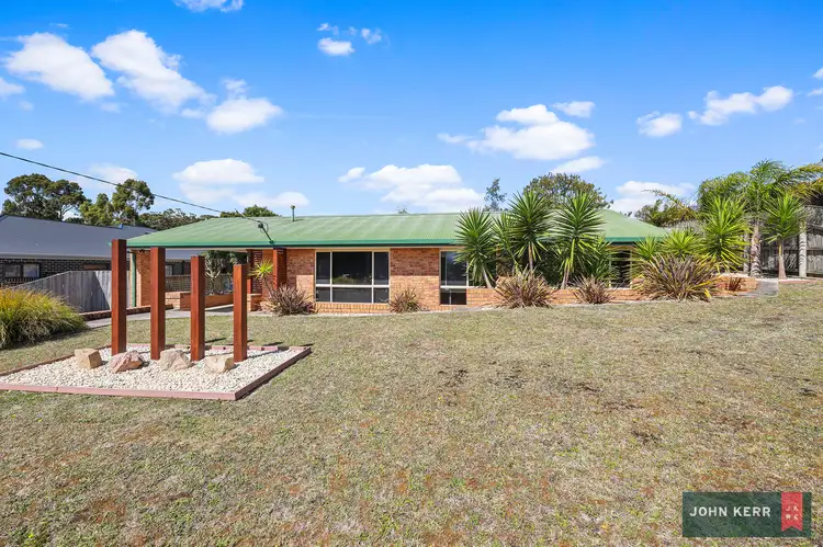 14 Scorpio Drive, Moe VIC 3825
