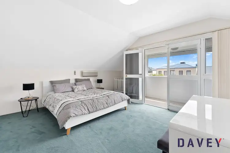 21 Queensbury Road, Joondalup WA 6027