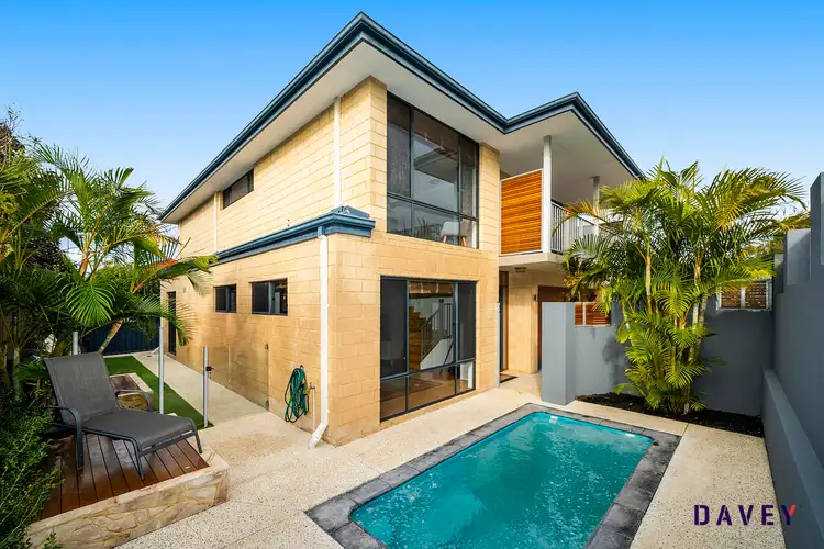 243a Huntriss Road, Doubleview WA 6018