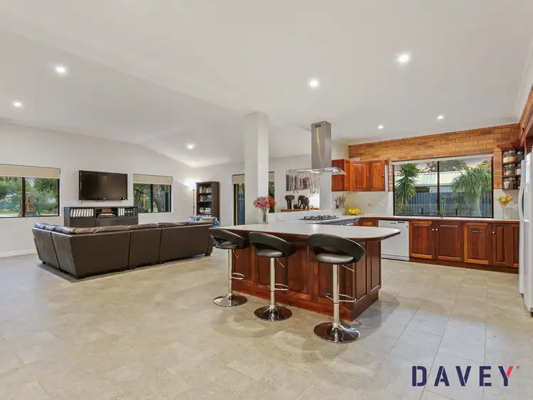 37 Doveridge Drive, Duncraig WA 6023