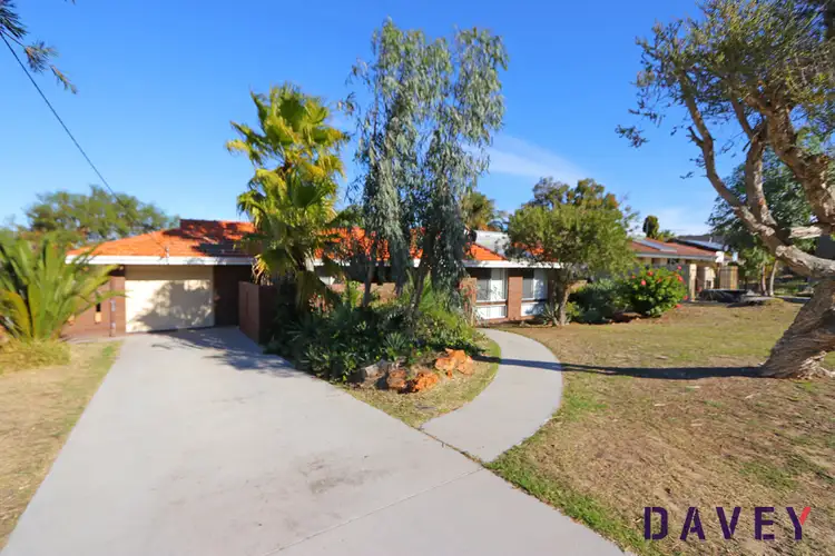 30 Readshaw Rd, Duncraig WA 6023