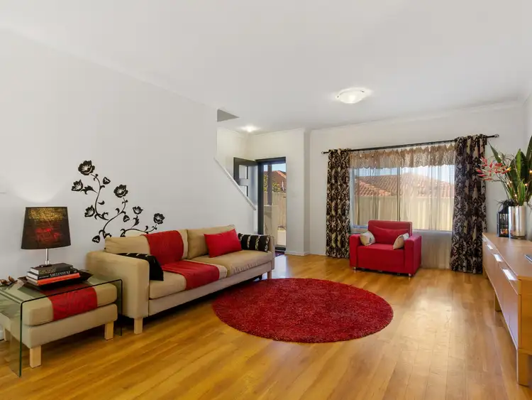 290d Huntriss Road, Doubleview WA 6018