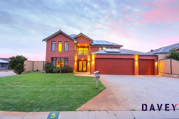 5 Pardalote Way, Tapping WA 6065