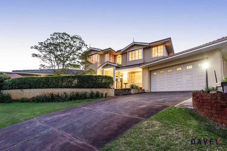 15 Meecham Way, Karrinyup WA 6018
