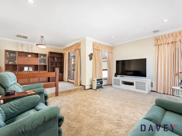 104 Glengarry Drive, Duncraig WA 6023