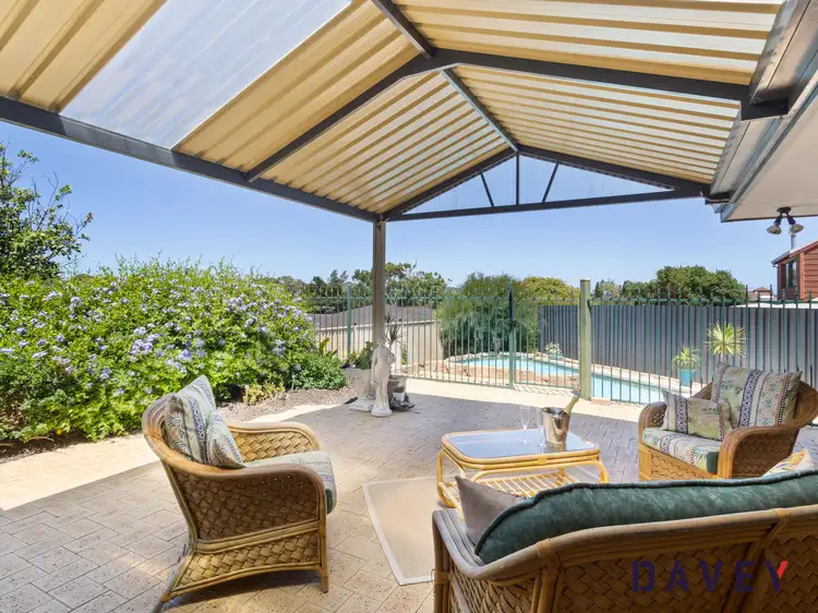 8 Mahonia Place, Duncraig WA 6023