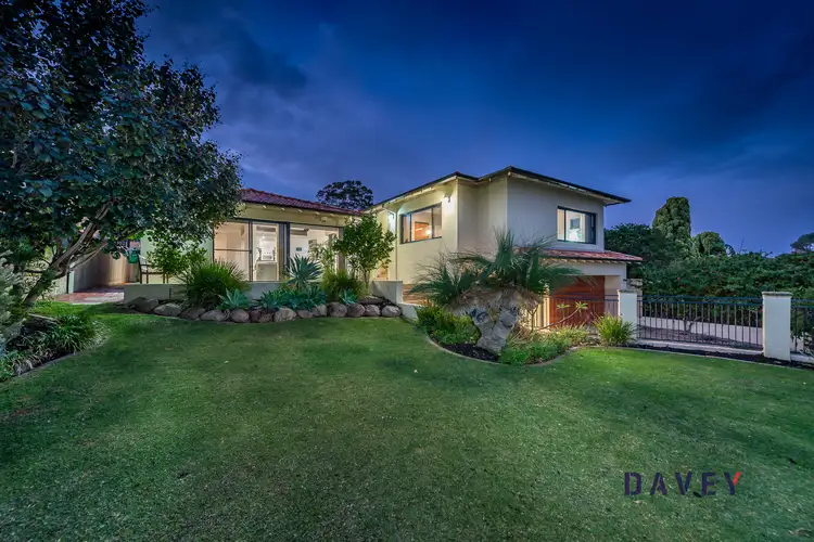 35 Meecham Way, Karrinyup WA 6018
