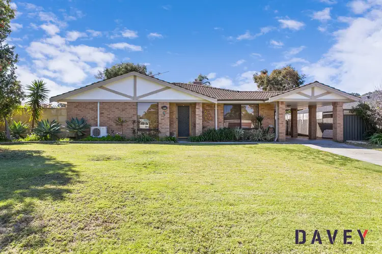 16 Woodford Wells Way, Kingsley WA 6026