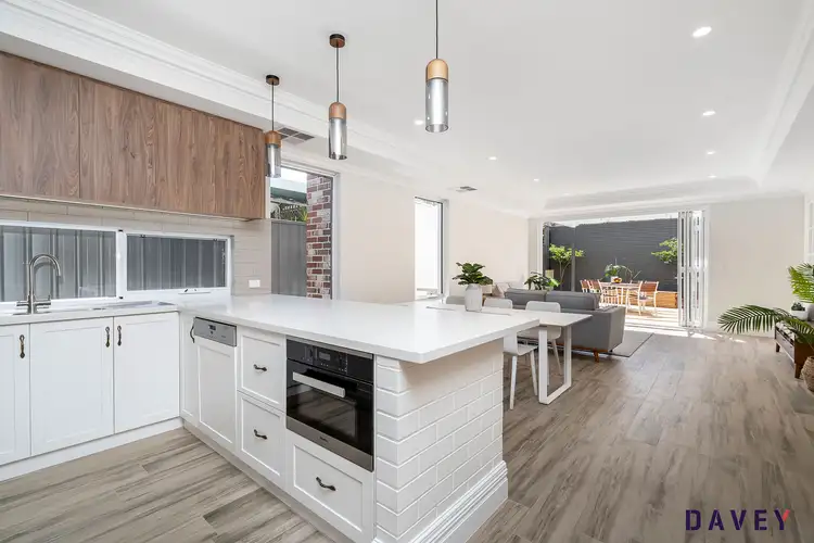 285b Grand Promenade, Doubleview WA 6018