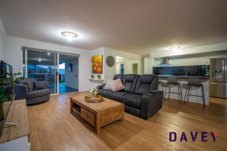 7 Munert Street, Yanchep WA 6035