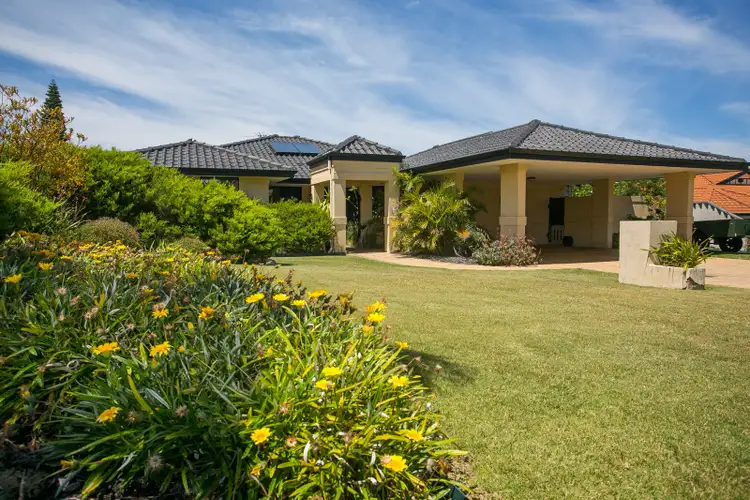 4 Oriana Place, Currambine WA 6028