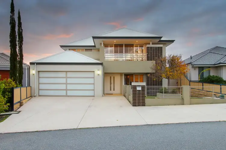12 Ray Gardiner Vista, Tapping WA 6065