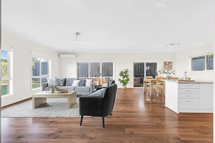 8 Fuller Terrace, Christies Beach SA 5165